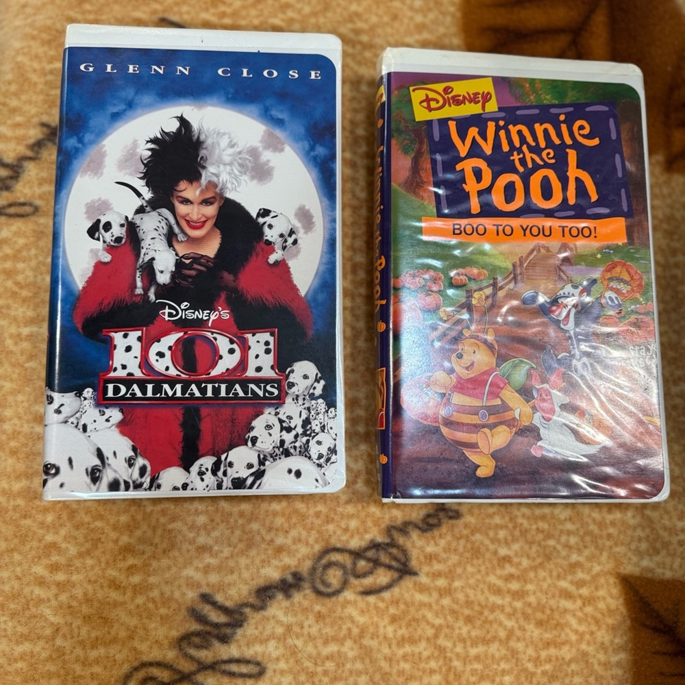 Disney VHS Bundle - 101 Dalmatians and Winnie the Pooh Boo To You Too!